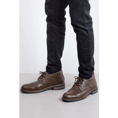 Sapato cano alto masculino de couro com cadarço 3820